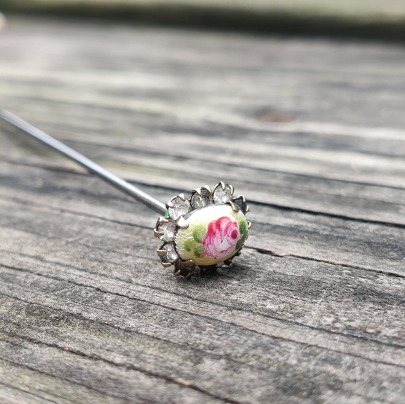 Antique Victorian Enameled Guilloche Rose Hat Pin - Picture 4 of 6